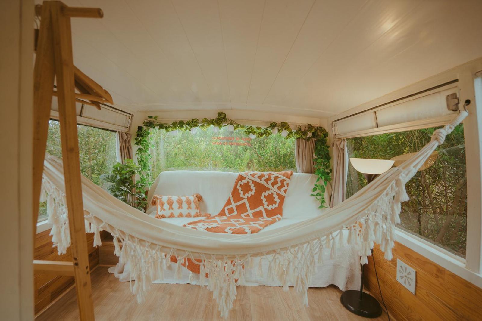 The Amazing Inacio Bus Converted Home Sintra Bagian luar foto