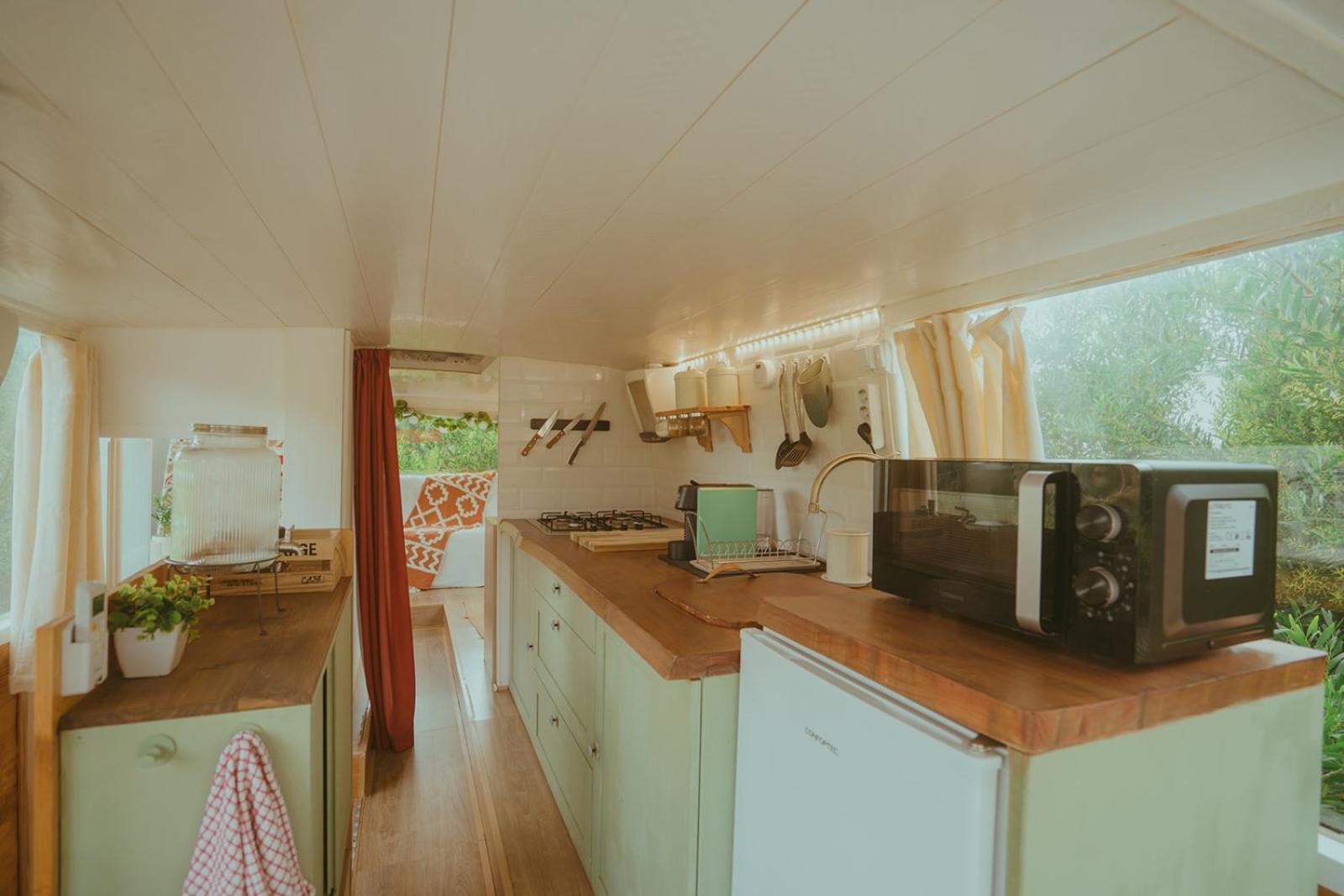 The Amazing Inacio Bus Converted Home Sintra Bagian luar foto